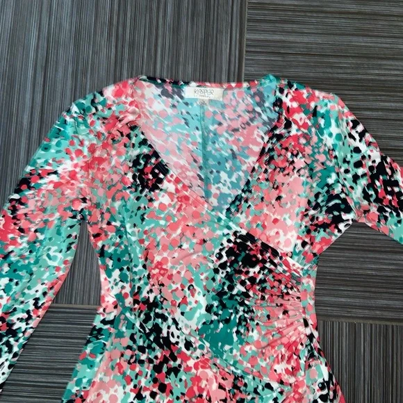 Gorgeous Kasper dress size a multicolor, pink green V-neck size 8 - Picture 2 of 3